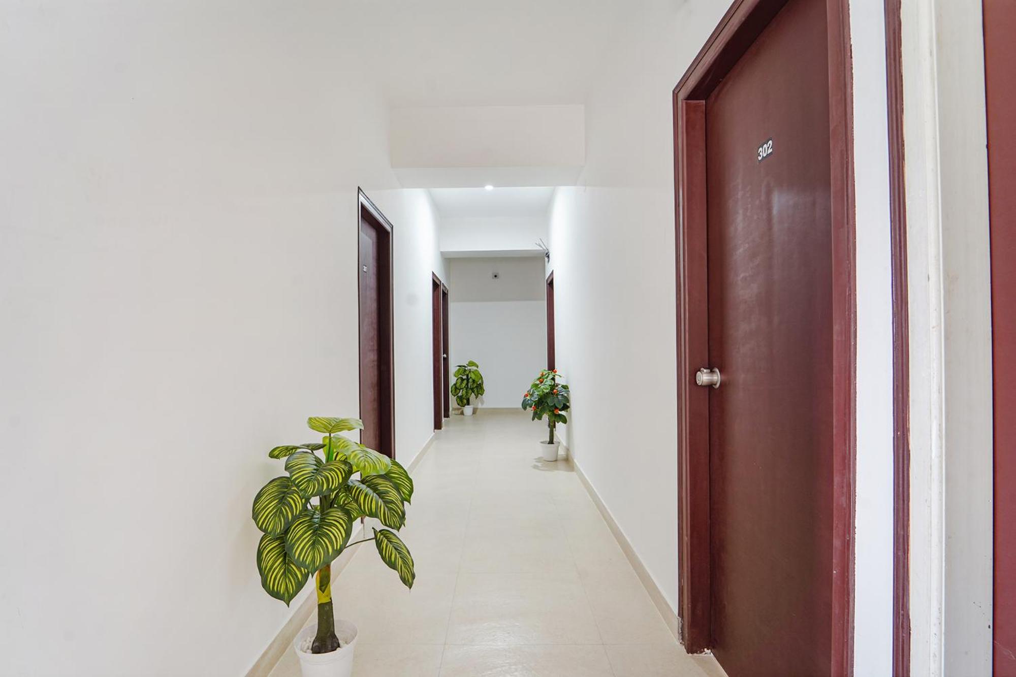 Fabhotel Metro Suites - Nr Esi Hospital Bangalore Bagian luar foto